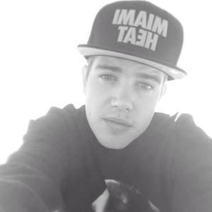 Meet your Posher, Gage